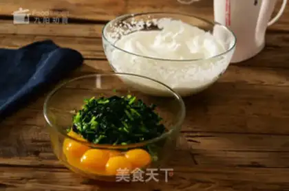 Make A spinach chicken omelet step 0