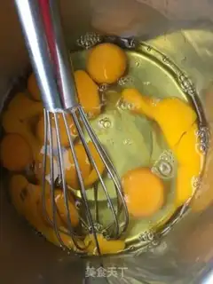 Make A hive cake step 1