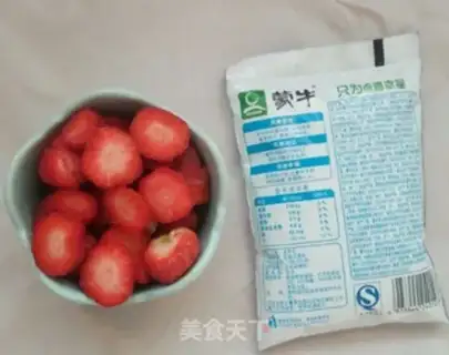 Make Strawberry shakes step 0