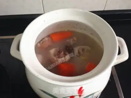 Make Soup from the hogtails of the sea cucumber step 7