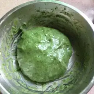 Make The spinach yolks step 9