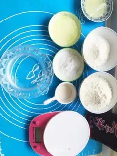 Make Little mushroom soda cookies step 0