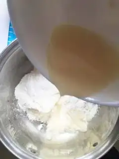 Make Little mushroom soda cookies step 3