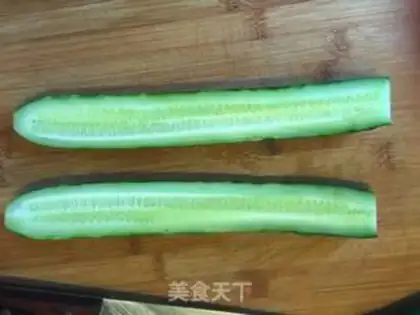 Make Cool cucumber rolls step 1