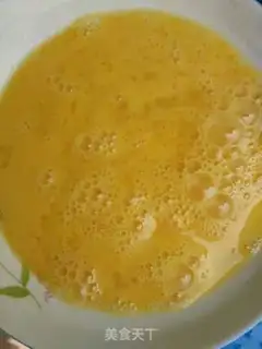 Make Onions running eggs step 1