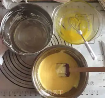 Make Strawberry-cake step 5