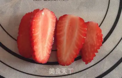 Make Strawberry-cake step 9