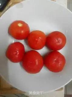Make Tomato fried eggs. Tomato skates step 0