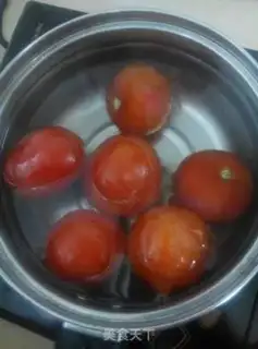 Make Tomato fried eggs. Tomato skates step 2