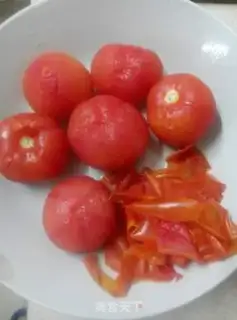 Make Tomato fried eggs. Tomato skates step 4