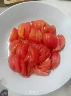 Make Tomato fried eggs. Tomato skates step 6