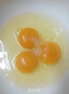 Make Tomato fried eggs. Tomato skates step 7