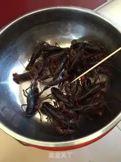 Make Spicy lobster step 0