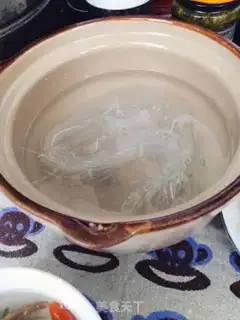 Make A duck soup fan step 3