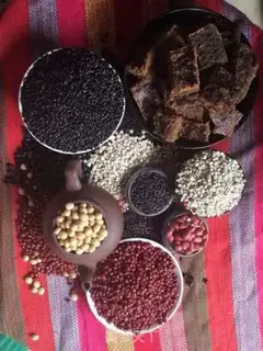 Make Five grains of red sugar congee step 0