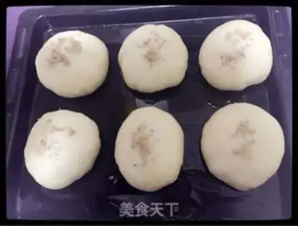 Make Red bean buns step 3