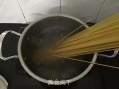 Make Shrimp pasta step 4