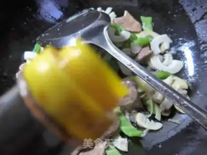 Make Pyramids step 9