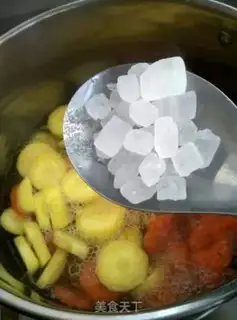 Make Carrot pineapple juice step 4