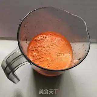 Make Fresh carrot apple juice step 3
