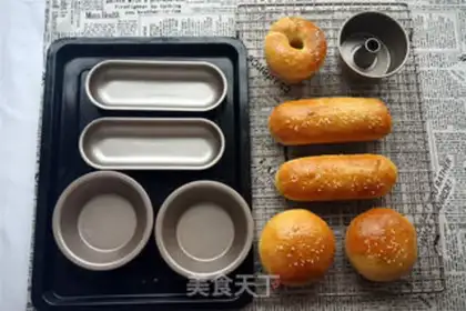 Make Hot dogs and fried eggburgers step 9