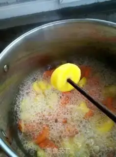 Make Carrot pineapple juice step 6