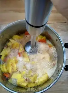 Make Carrot pineapple juice step 9
