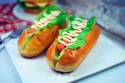Make Hot dogs and fried eggburgers step 17
