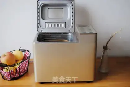 Make Apple sauce from the Dongqing Bread Machine step 0