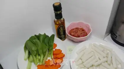 Make Fresh broccoli soup step 1