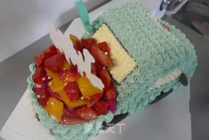 Make Car cake step 7