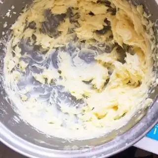 Make Puppy cookies step 1