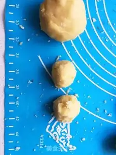 Make Puppy cookies step 6