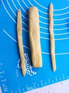 Make Puppy cookies step 7