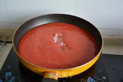 Make Strawberry sauce step 3