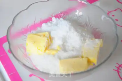 Make Coconut coconut buns step 3