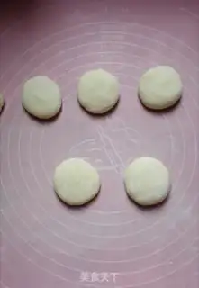 Make Soft springcake step 2