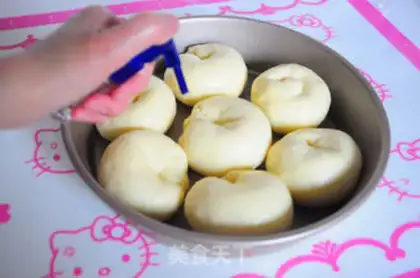 Make Coconut coconut buns step 8