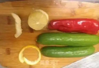 Make Lemon and cucumber step 0