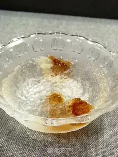 Make Soap-fruit geled snow congee step 1