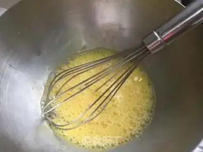 Make Eggbox pizza step 0