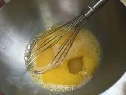 Make Eggbox pizza step 1