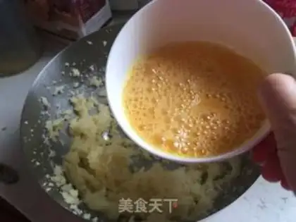 Make Black sesame egg rolls step 1