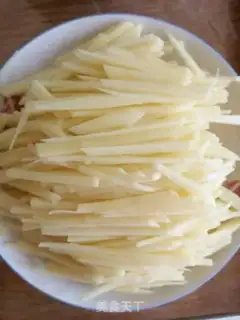 Make Spicy potatoes step 1