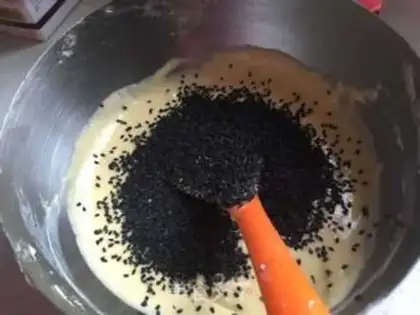 Make Black sesame egg rolls step 4