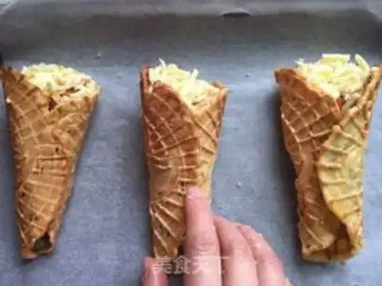 Make Eggbox pizza step 16