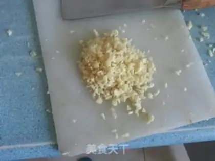 Make Garlic sauce step 1