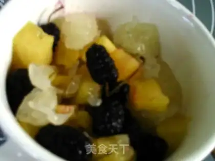 Make Yogurt and fruit step 4