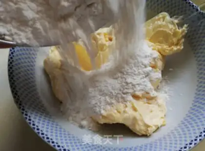 Make Toon butter cookies step 2