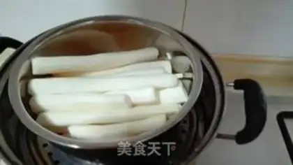 Make The medicine, the date cake step 1